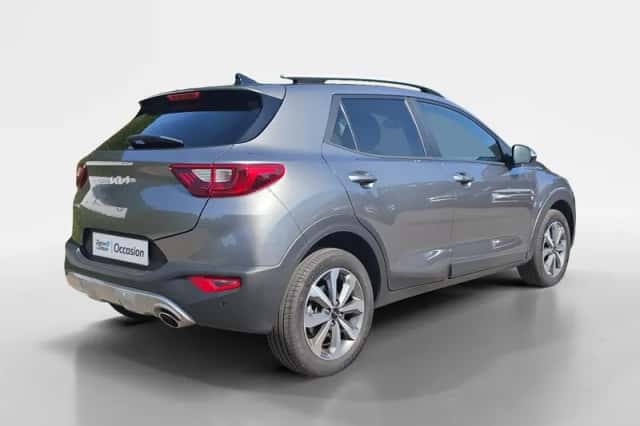 Kia Stonic (2025) thumbnail 4