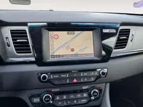 Kia Niro (2017) thumbnail 18