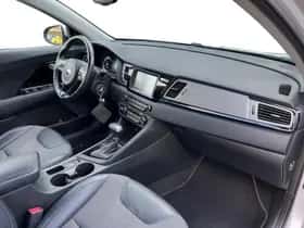 Kia Niro (2017) thumbnail 20