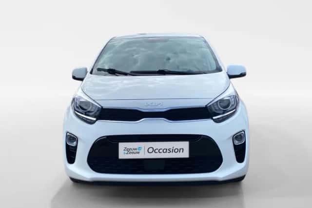 Kia Picanto (2023) thumbnail 2