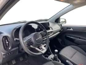 Kia Picanto (2023) thumbnail 14