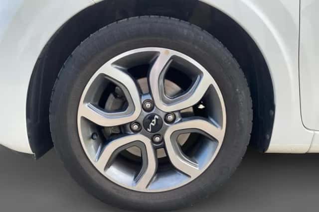 Kia Picanto (2023) thumbnail 8