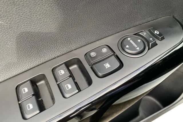 Kia Picanto (2023) thumbnail 10