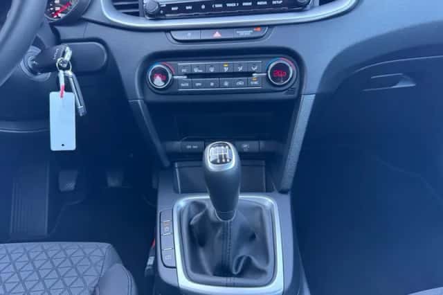 Kia Ceed Sportswagon (2025) thumbnail 18