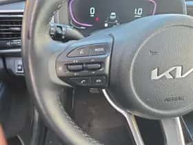 Kia Stonic (2024) thumbnail 13