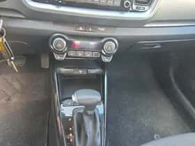 Kia Stonic (2024) thumbnail 17