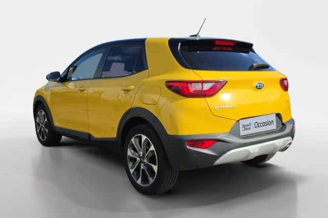 Kia Stonic (2018) thumbnail 2
