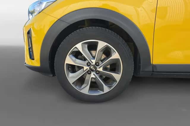 Kia Stonic (2018) thumbnail 23