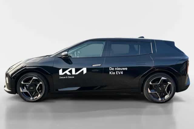 Kia EV4 (2025) thumbnail 2