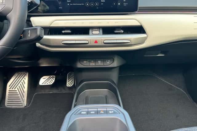 Kia EV4 (2025) thumbnail 20
