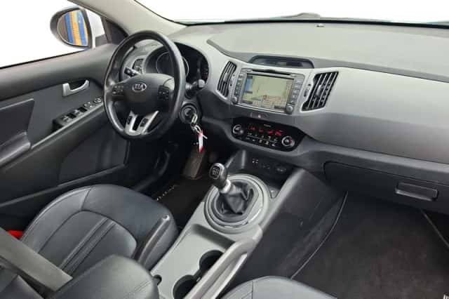 Kia Sportage (2015) thumbnail 11