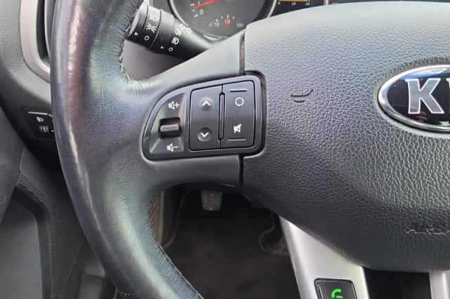 Kia Sportage (2015) thumbnail 13