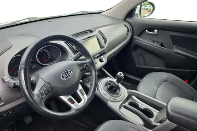 Kia Sportage (2015) thumbnail 9