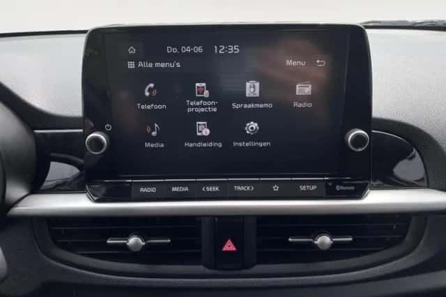 Kia Picanto (2024) thumbnail 18