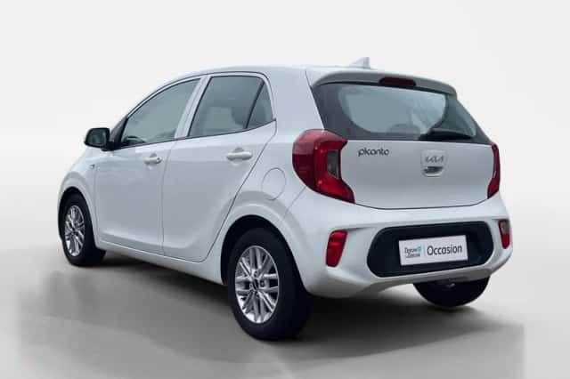 Kia Picanto (2024) thumbnail 3