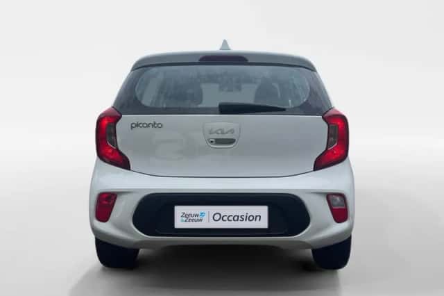 Kia Picanto (2024) thumbnail 4
