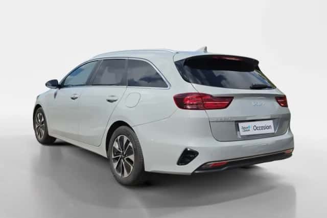 Kia Ceed Sportswagon (2025) thumbnail 2