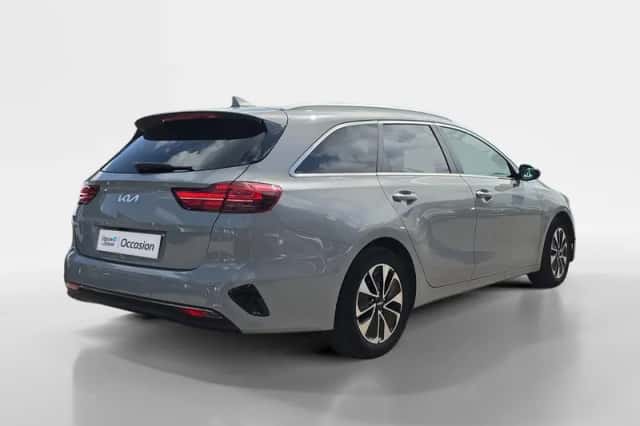 Kia Ceed Sportswagon (2025) thumbnail 4