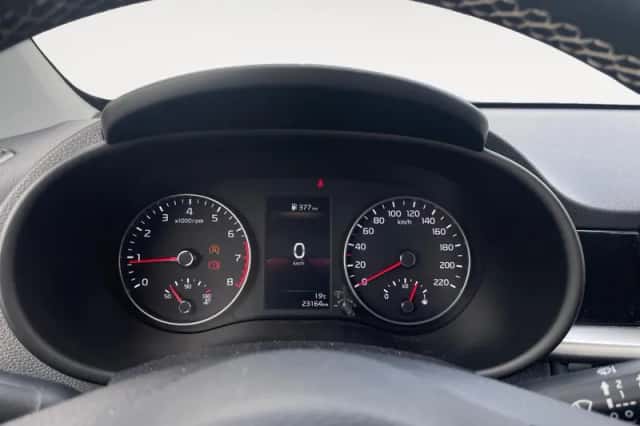 Kia Picanto (2023) thumbnail 17