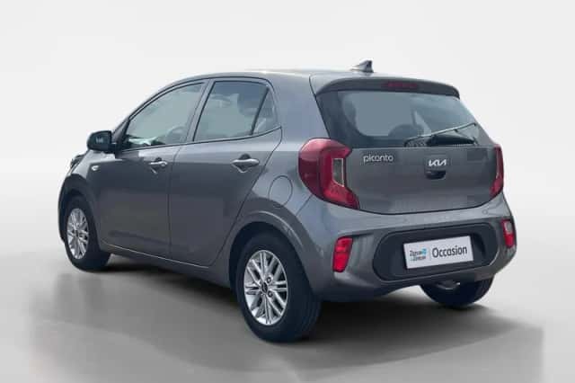 Kia Picanto (2023) thumbnail 3