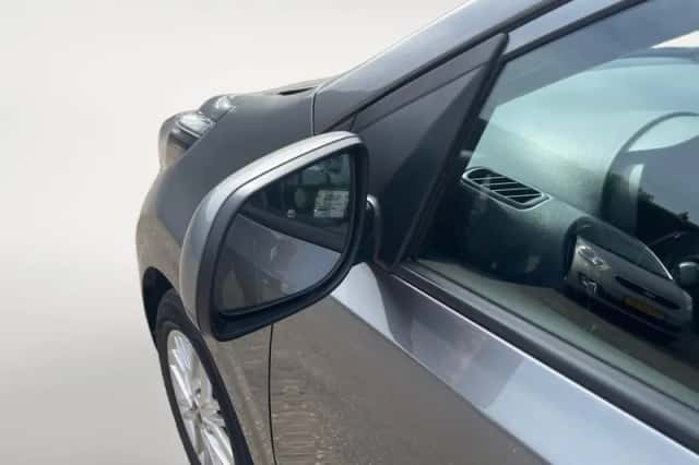 Kia Picanto (2023) thumbnail 21