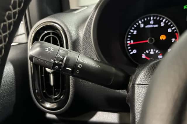 Kia Picanto (2023) thumbnail 19