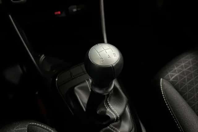 Kia Picanto (2023) thumbnail 24