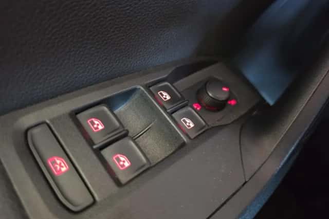 SEAT Ibiza (2018) thumbnail 23