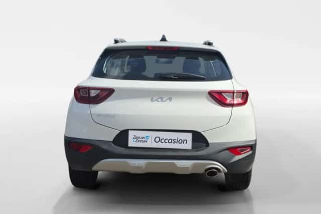 Kia Stonic (2025) thumbnail 3