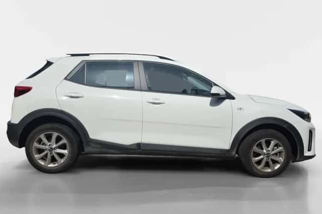 Kia Stonic (2025) thumbnail 5