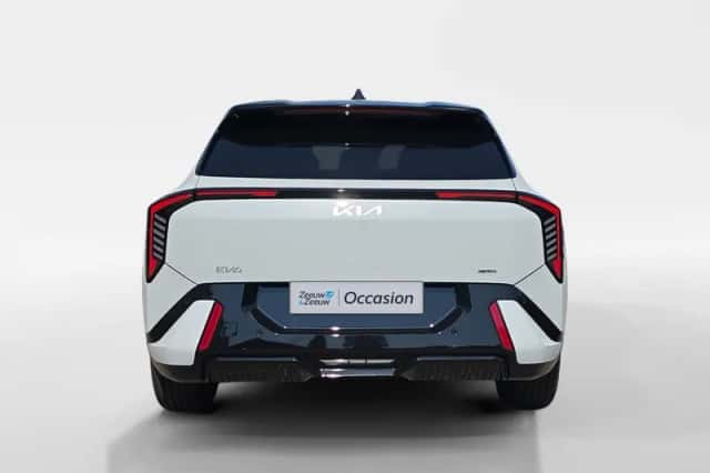 Kia EV4 (2026) thumbnail 3
