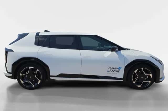 Kia EV4 (2026) thumbnail 5