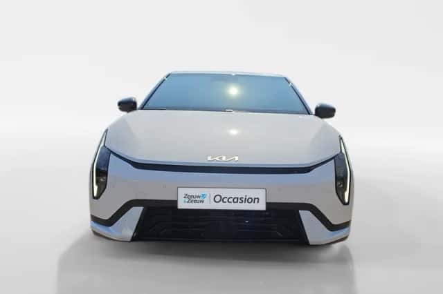Kia EV4 (2026) thumbnail 7