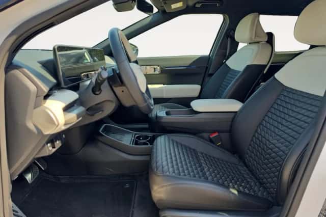 Kia EV4 (2026) thumbnail 8
