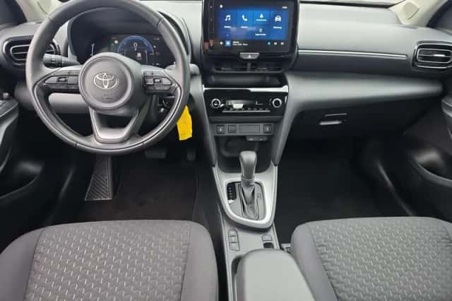 Toyota Yaris Cross (2025) thumbnail 13