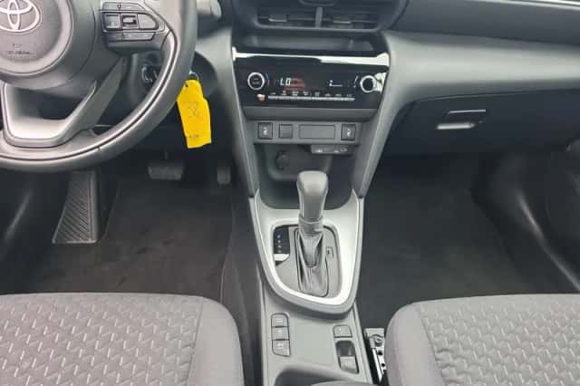Toyota Yaris Cross (2025) thumbnail 16