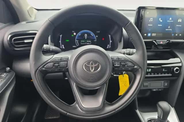 Toyota Yaris Cross (2025) thumbnail 9
