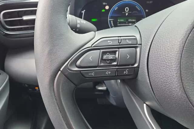 Toyota Yaris Cross (2025) thumbnail 10