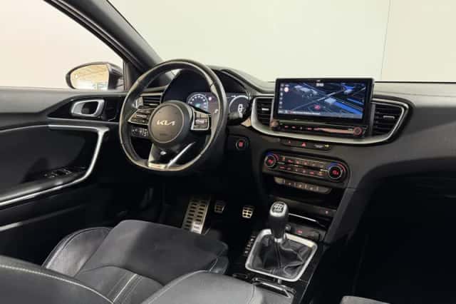Kia Proceed (2022) thumbnail 12