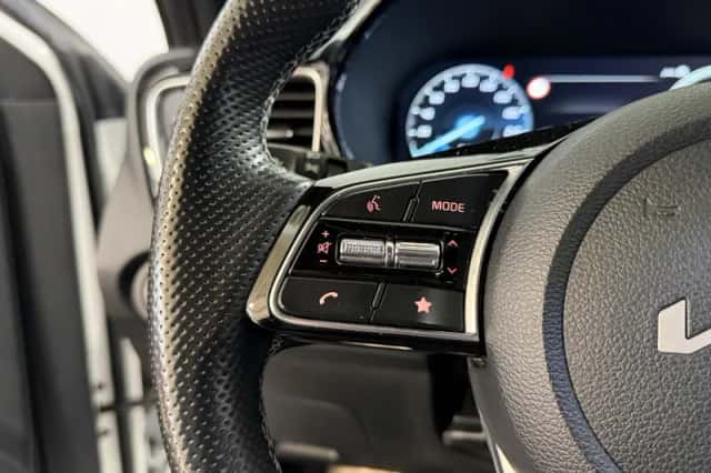 Kia Proceed (2022) thumbnail 14