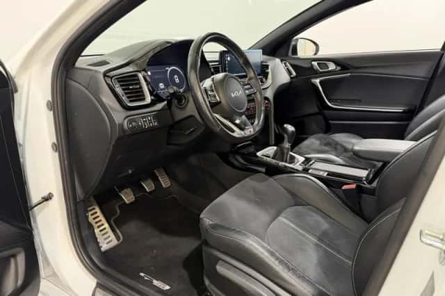 Kia Proceed (2022) thumbnail 10