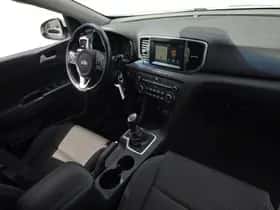 Kia Sportage (2017) thumbnail 11