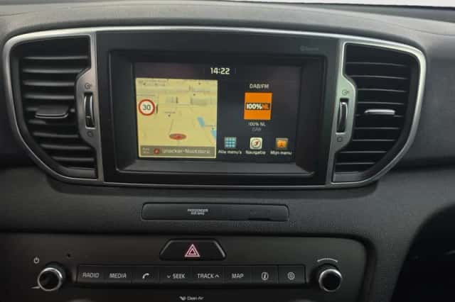 Kia Sportage (2017) thumbnail 16