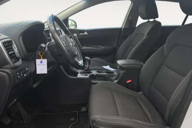 Kia Sportage (2017) thumbnail 8