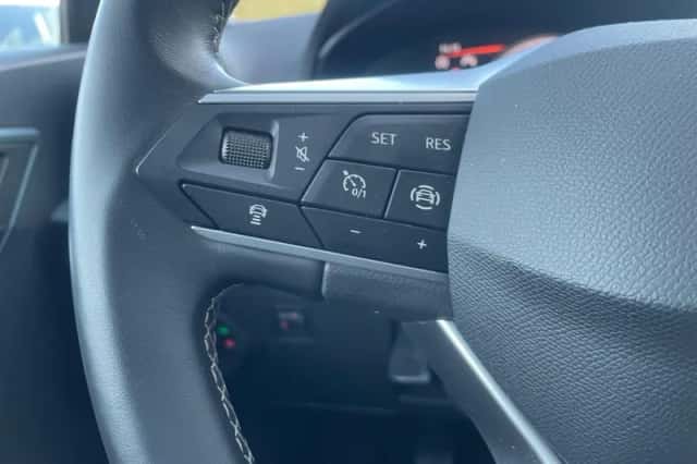 SEAT Arona (2025) thumbnail 14