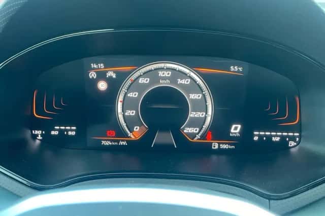 SEAT Arona (2025) thumbnail 16