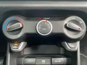 Kia Picanto (2023) thumbnail 15