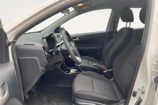 Kia Picanto (2023) thumbnail 8