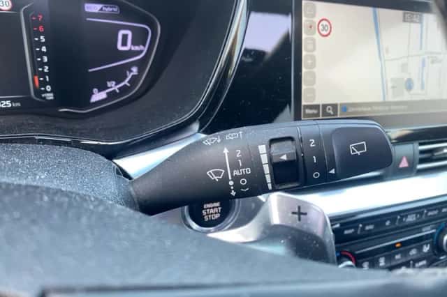 Kia Niro (2022) thumbnail 25