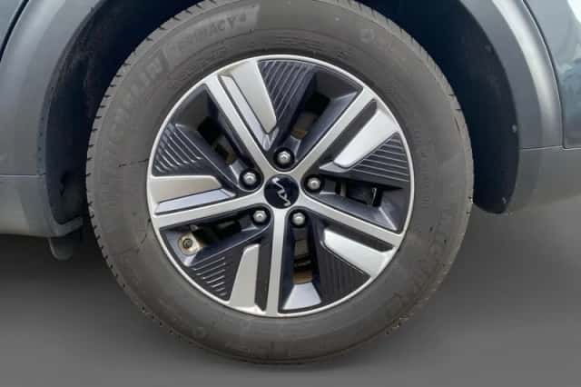 Kia Niro (2022) thumbnail 36